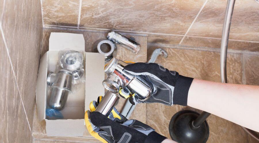 Expert Emergency Roof Repairs services in Ramona, KS